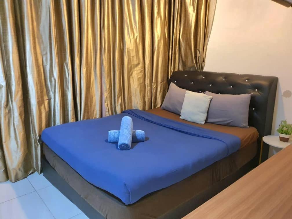 Regalia Suites Klcc View Rooftop Infinity Pool By Angkasa Homes Kuala Lumpur Extérieur photo