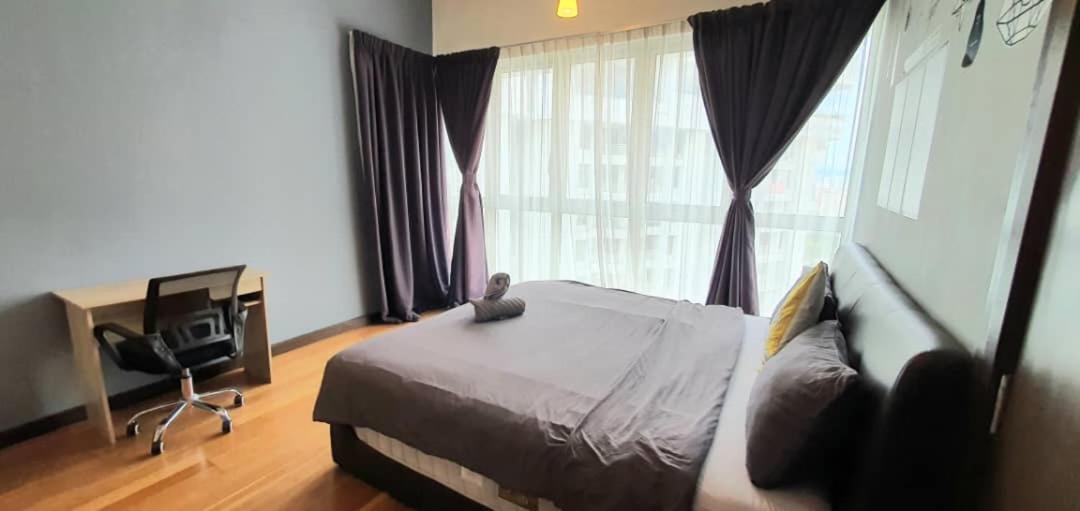 Regalia Suites Klcc View Rooftop Infinity Pool By Angkasa Homes Kuala Lumpur Extérieur photo